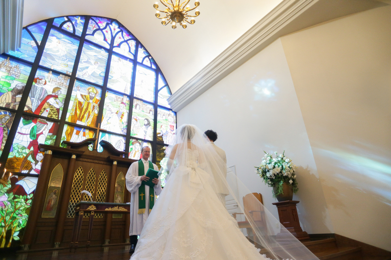 輝くステンドグラス