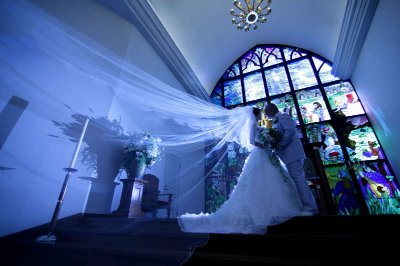 壁一面のステンドグラス