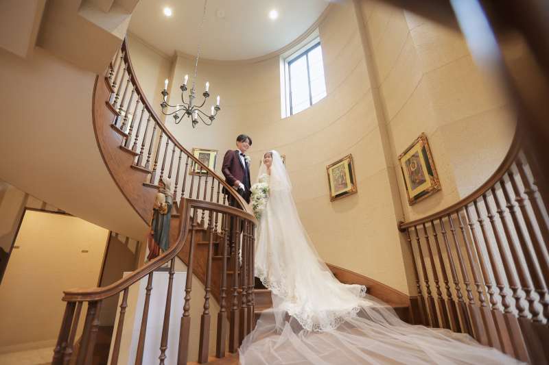 木製のクラシカルな螺旋階段