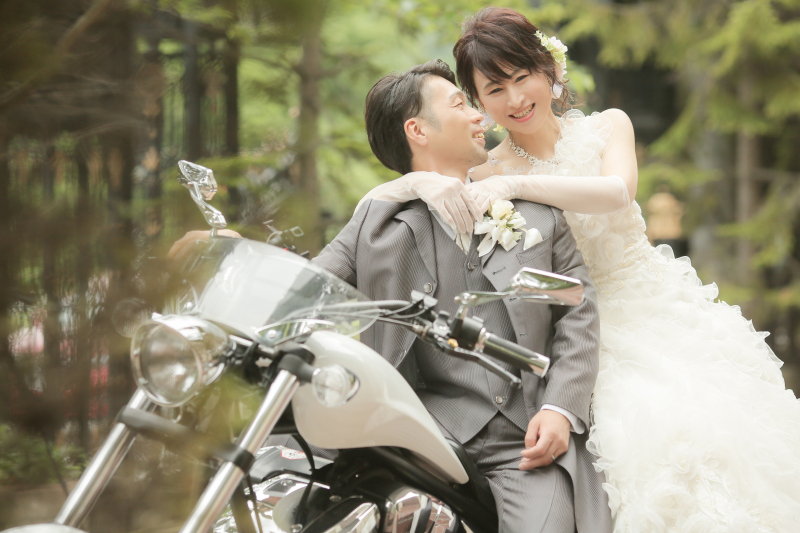 期間限定で基本料金20%off【愛車と一緒に撮影プラン】車やバイクとロケーションフォト(150カットデータ付き)