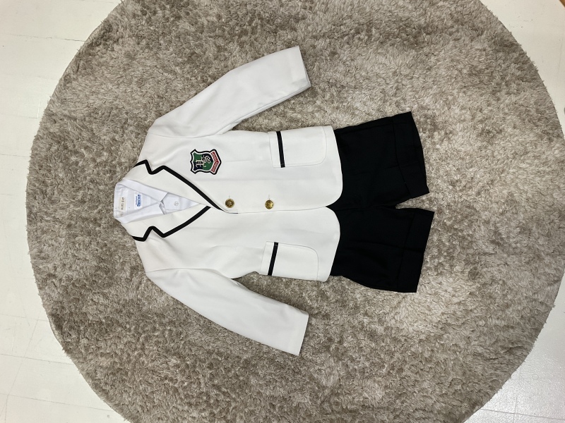 男児100/120　ホワイトジャケット