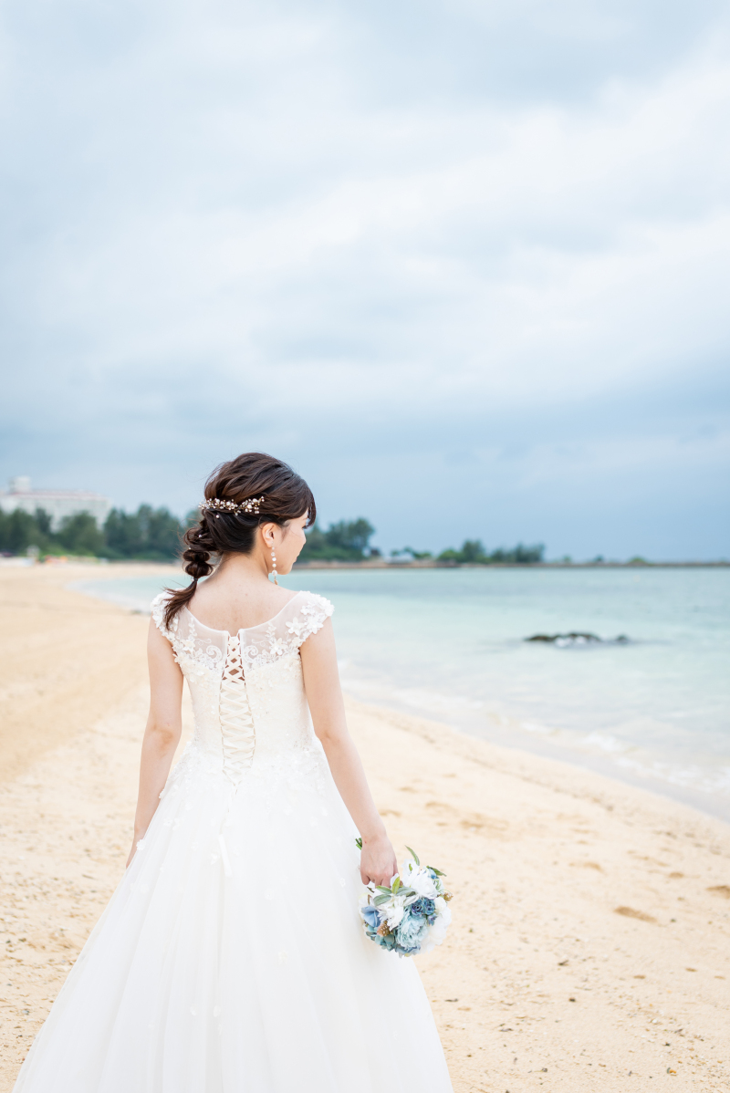 オフショルドレス