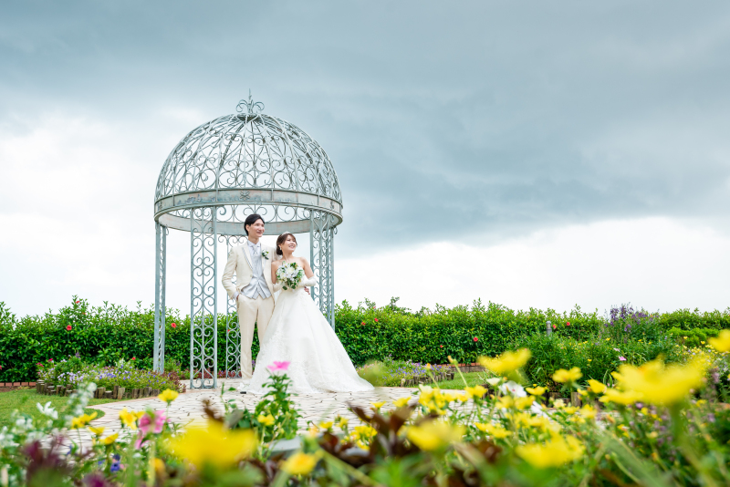 緑あふれるガーデンに佇む可愛いチャペル！