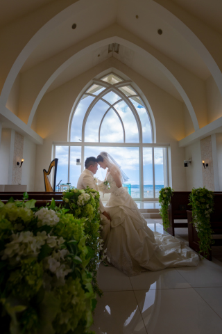 穏やかなお二人の雰囲気の中に、強く決心した結婚への想いを写真にしました 