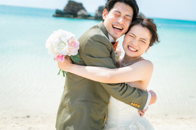 【期間限定プラン】〈チャペル＆ビーチフォト(古宇利島TiruaRチャペル)〉＼今だけコミコミ&yen;385,000&rarr;&yen;242,000／