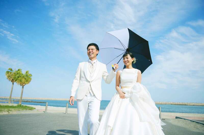 【南国宮崎でリゾート気分♪】ロケーション洋装グレードアッププラン＜データ30カット＋ドレス1着＋特製台紙付き＞