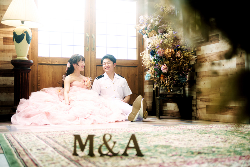 【いっぱい撮れて大満足♡】スタジオ洋装スタンダードプラン＜ドレス1着＋特製台紙＋データ40カット付き＞