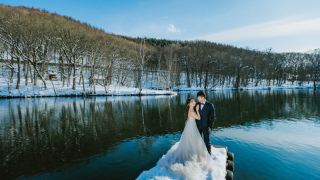 冬、雪の北海道で残す婚礼写真。