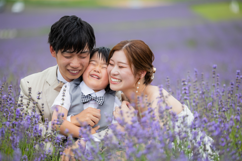 家族3人で残すウェディングフォト