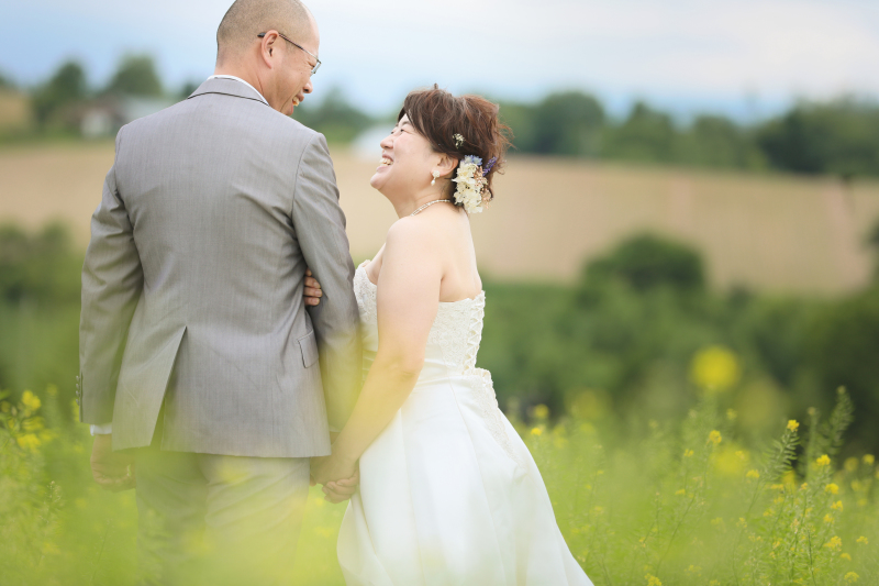 菜の花に囲まれて