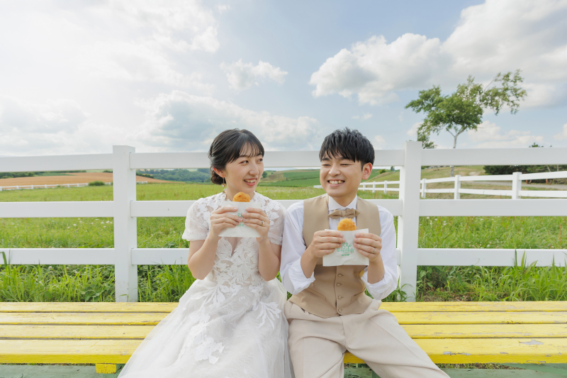 夏空の下で食べるコロッケの味♪