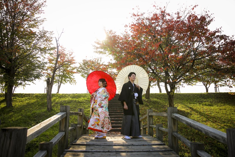 赤く染まる桜の葉