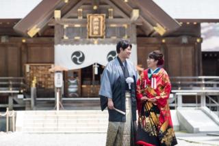 神社でロケーションフォト夏の和装も格別です