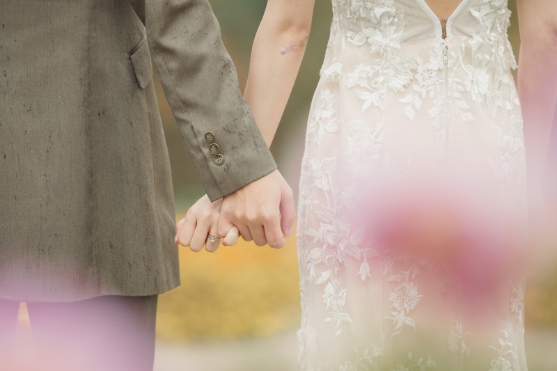 雨の中お二人だけの空間でのWedding Photo/【お客様の声】