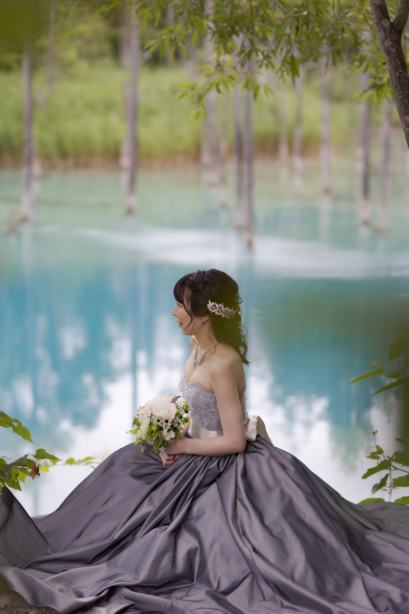 一目惚れのカラードレスで