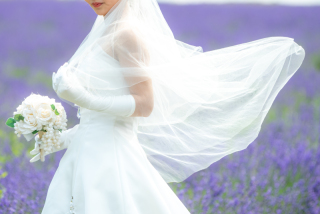 ラベンダーの見頃の時期でのWedding Photo／【お客様の声】