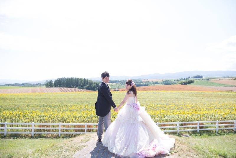 丘のうえ（Hills Studio）_カラードレスが豊富