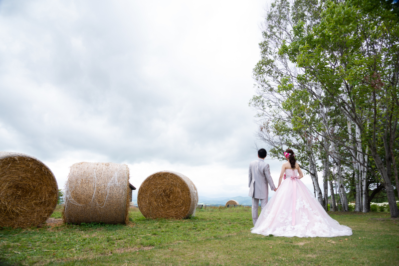 丘のうえ（Hills Studio）_カラードレスが豊富