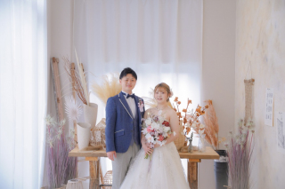 スタジオで、和装と洋装で。