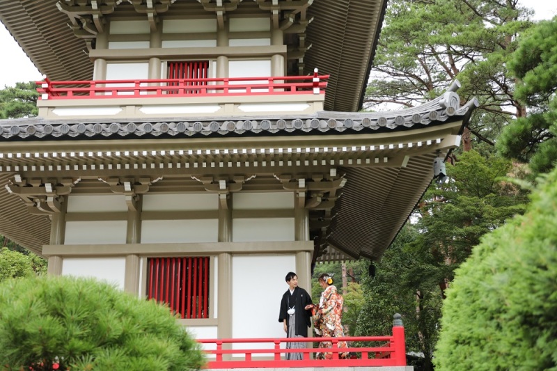 手を引かれて・・・