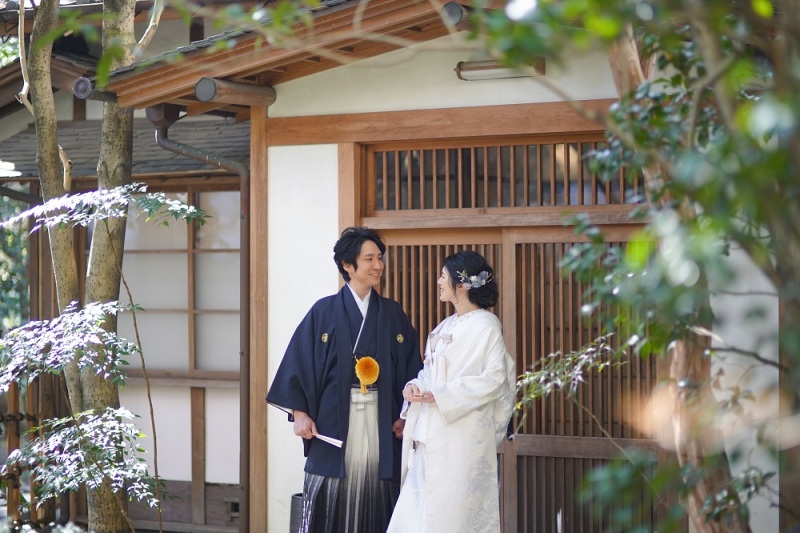 見つめ合いのショットも