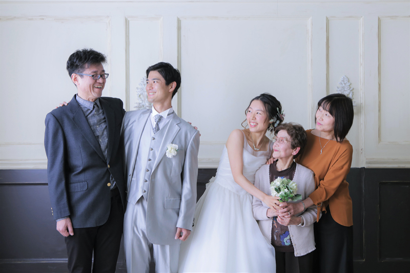 両家の親御さま、ご親族さまとの撮影も大歓迎です