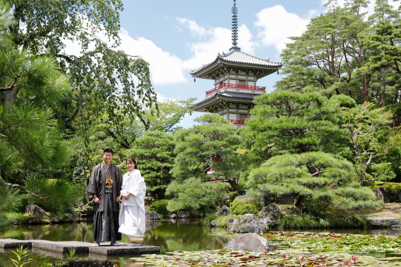 季節やお2人の雰囲気に合わせて