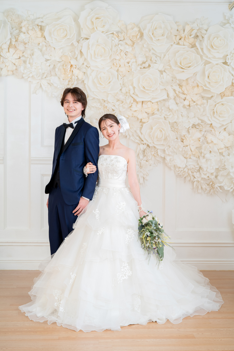 【Photorait限定】1月末まで 全て込みで¥45,000!WD×カラードレス スタジオ撮影 データ30カット付き