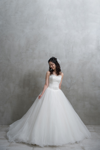 ウエディングドレスNo.018