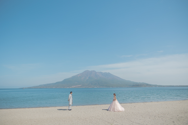 洋装は桜島とロケーション撮影!