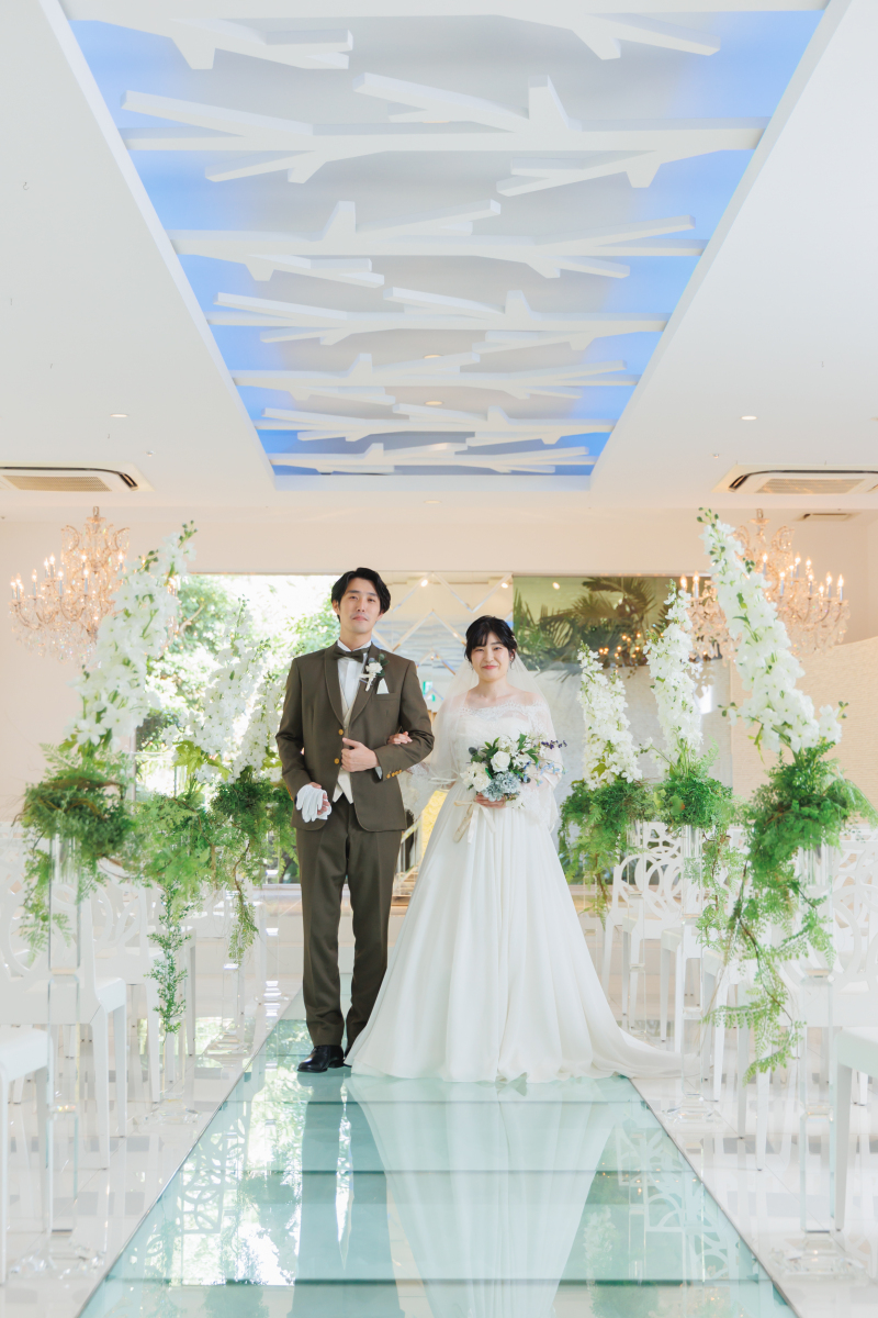 ||洋装でカチッと||