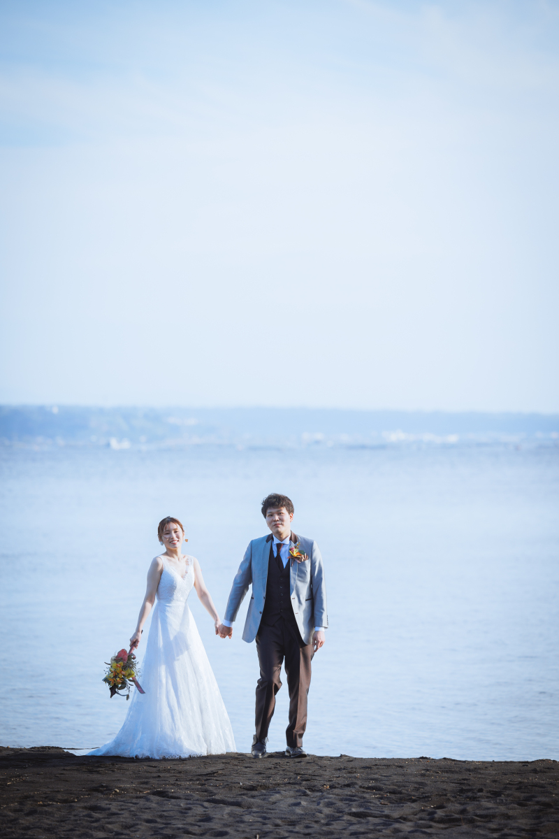 海を背景におさんぽっ♪