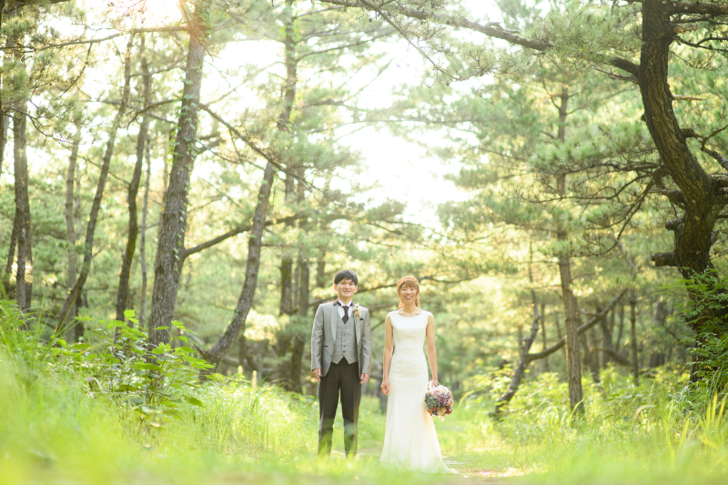 場所を変えて、森の中での木漏れ日ショット!