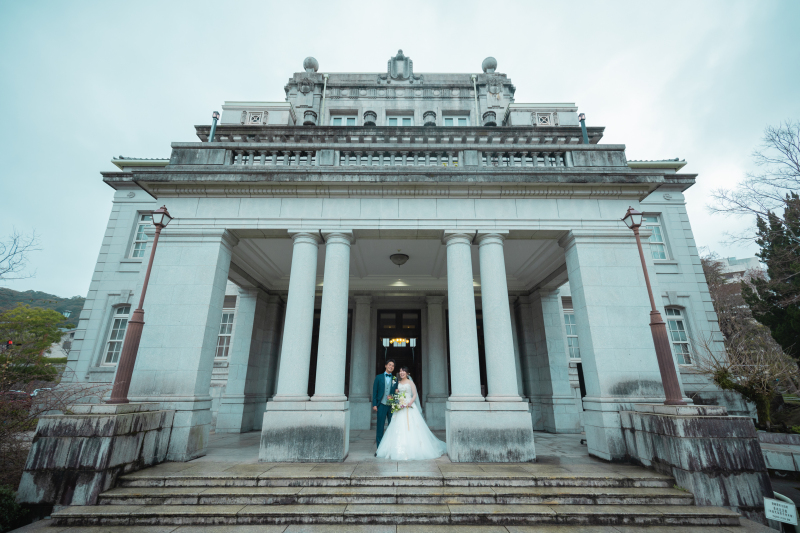 洋装撮影も室内ロケだから安心