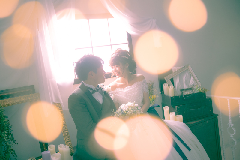 優しい光の中で仲良くおしゃべりショット