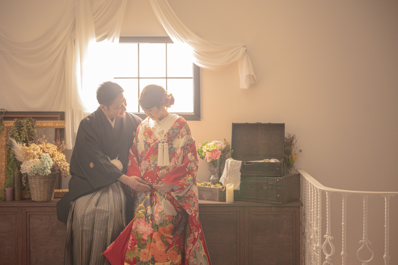 優しくお腹を支えて、赤ちゃんとお話し♪