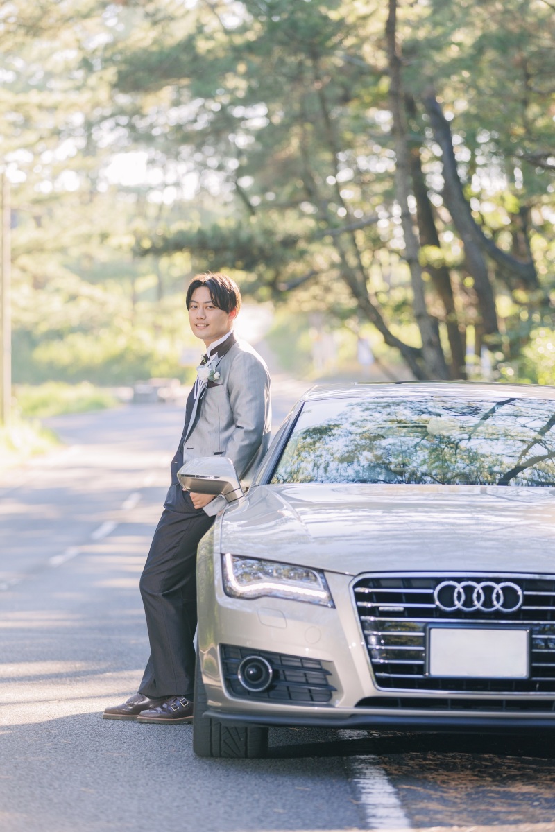 忘れちゃいけないのが、新郎様と愛車のショット!
