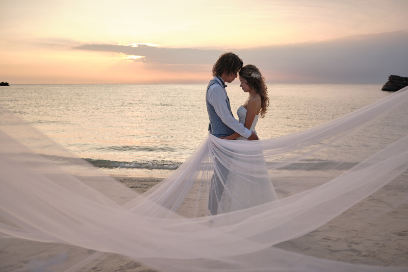 神秘的でクールに