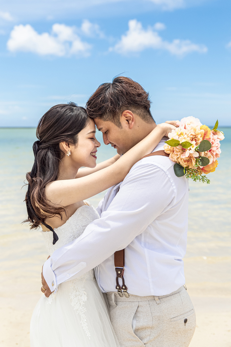 アラハビーチでフォトウェディング