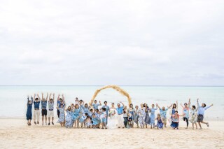 与論島でビーチ挙式
