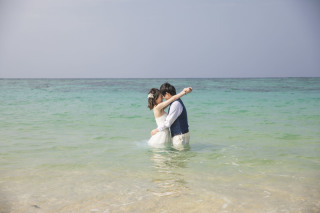 沖縄の海にレッツ☆ウォータイン！！