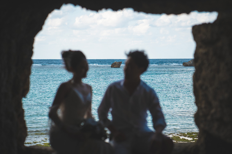 洞窟の中からは、、、