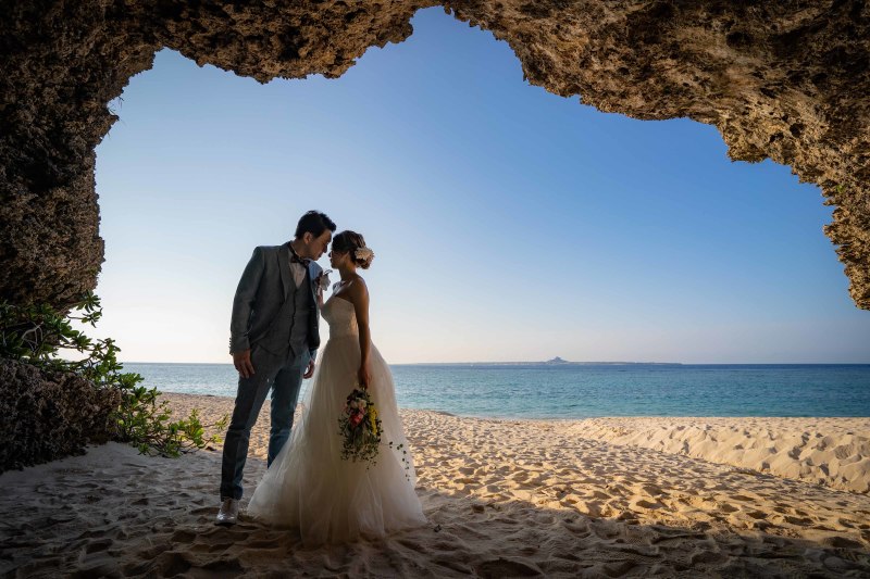 広々洞窟の中で..