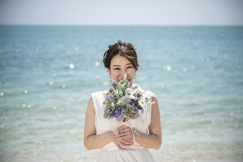 ブーケを持って