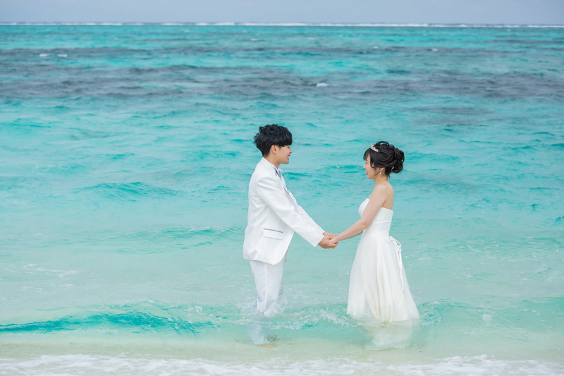 透き通った海で