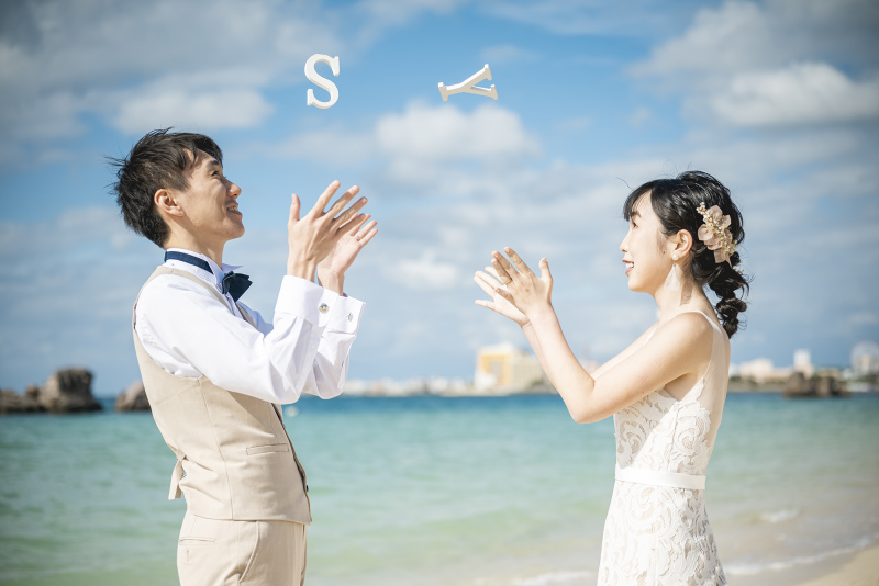 アルファベットを使用して*