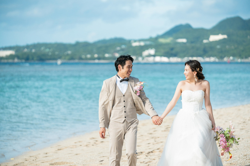 瀬底ビーチへ！！