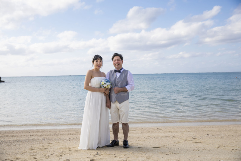 ビーチにてフォーマルなカット＊