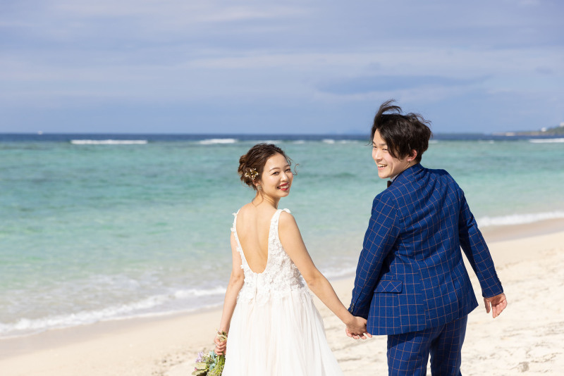 透き通った海とたくさんの笑顔