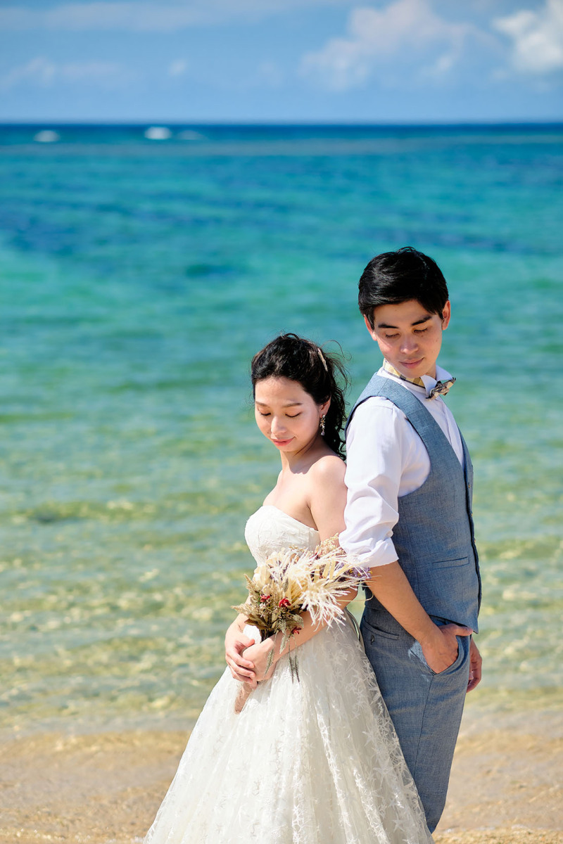 背中合わせて＊